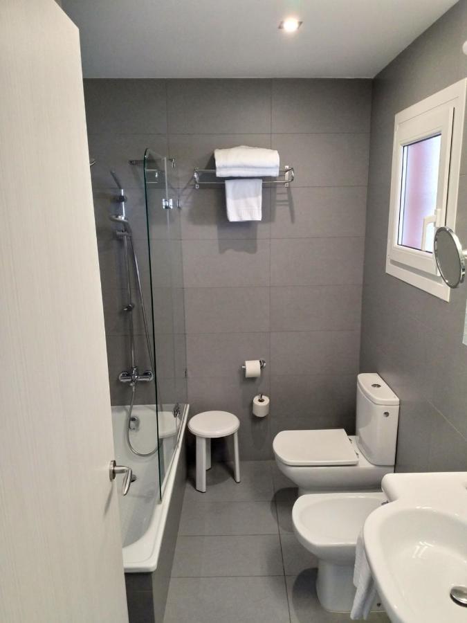 Hotel Mediterrani 칼레냐 데 팔라푸르헬 외부 사진