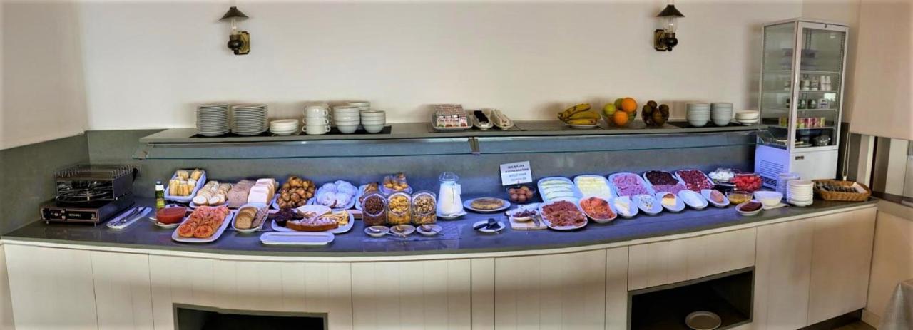 Hotel Mediterrani 칼레냐 데 팔라푸르헬 외부 사진